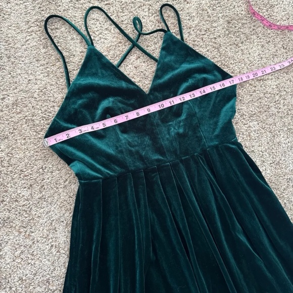 NWT Lucy Paris Emerald Green Velvet Maxi Dress size Small - Picture 9 of 12